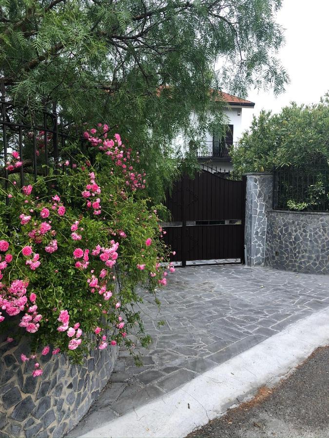 Etna Petit Relais Nicolosi Exterior foto